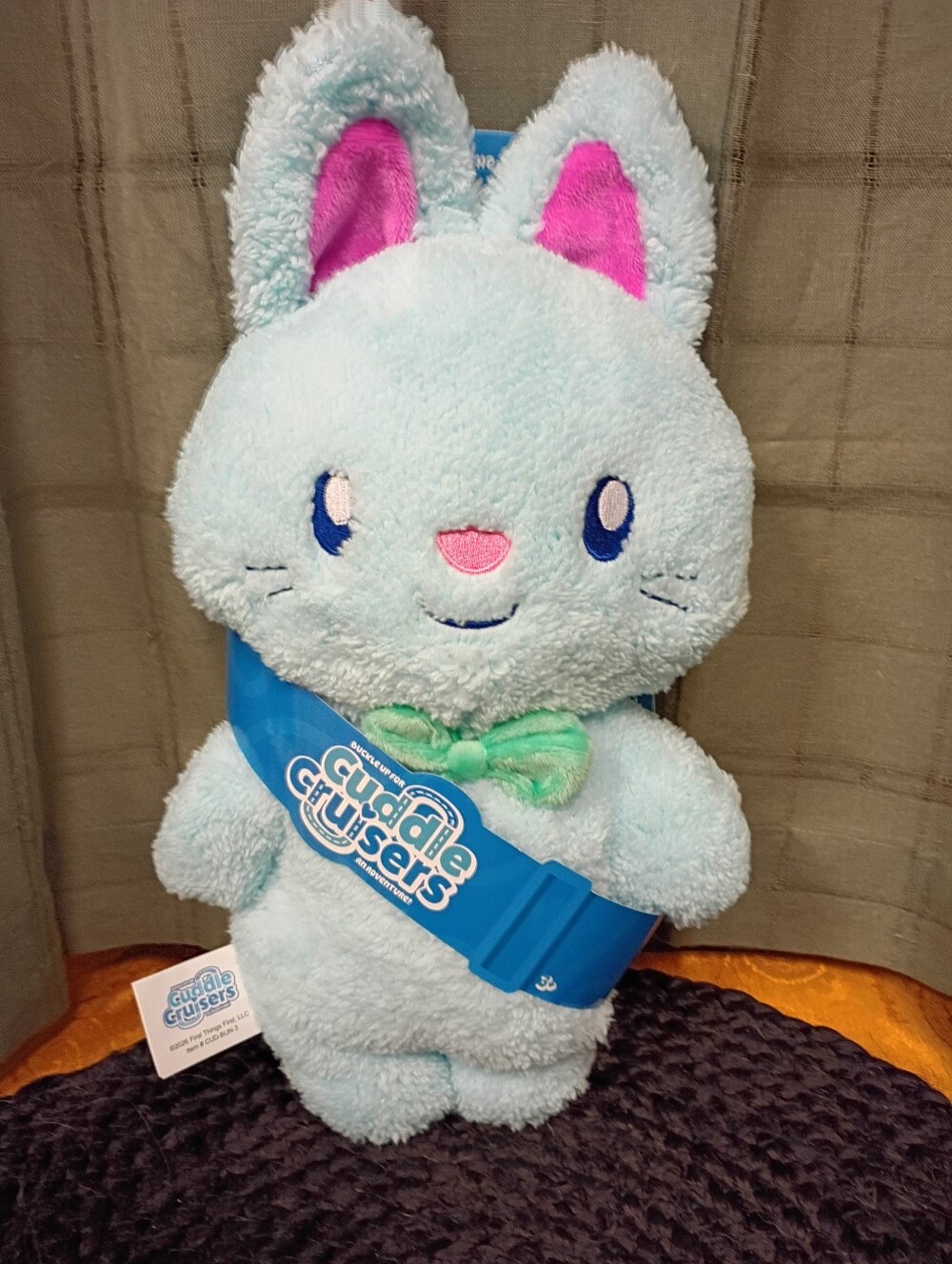 NWT Cuddle Cruisers Hopper The Bunny Seatbelt/Backpack Strap Cover 12"